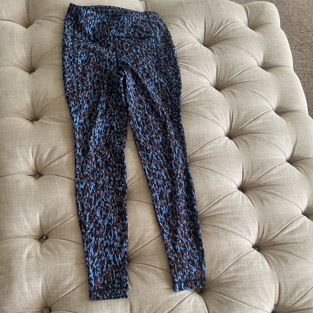 lululemon athletica Black and Blue Printed Leggings